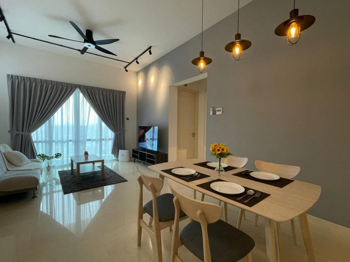 Tritower By Antlerzone Lejlighed Johor Bahru Eksteriør billede